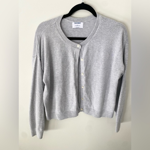 Old Navy Gray Women's Sweater 2022 Cropped Boxy Fit Medium Light Grey Cotton - Picture 1 of 5